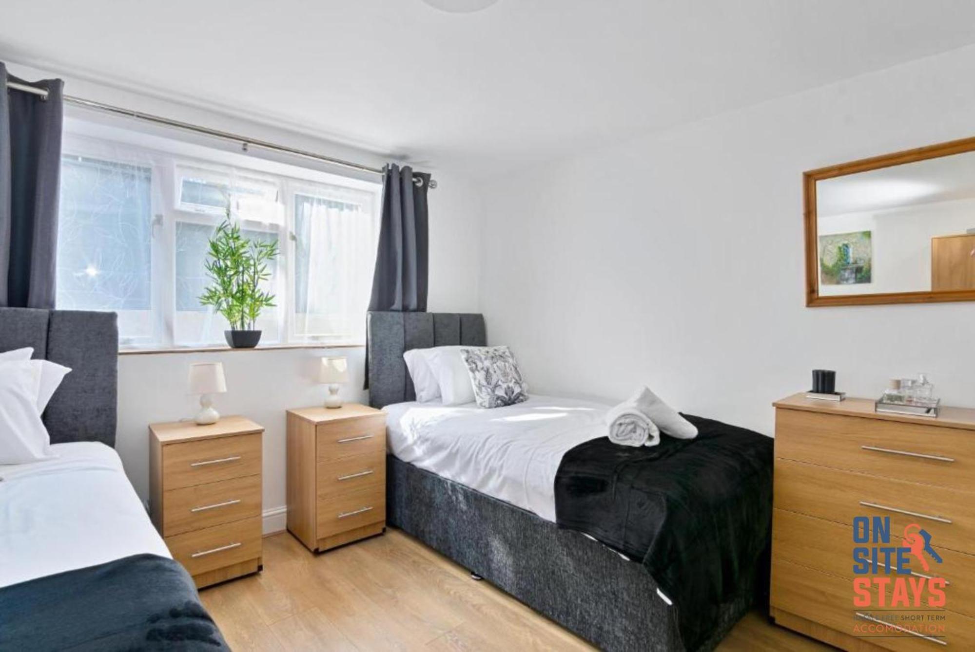 Onsitestays - Tranquil 2 Bedroom Apartment With Large Kitchen, Private Garden Near Wimbledon Station London Luaran gambar